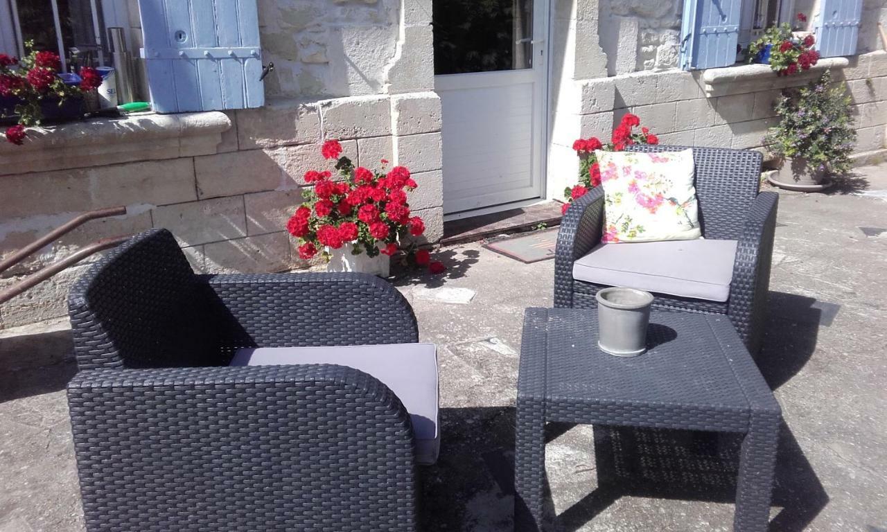 Chalet De La Laigne Allas-Bocage Buitenkant foto