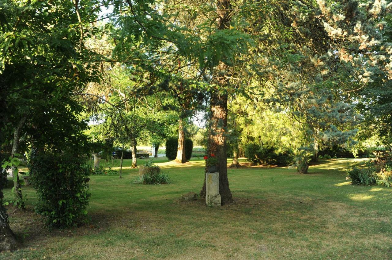 Chalet De La Laigne Allas-Bocage Buitenkant foto